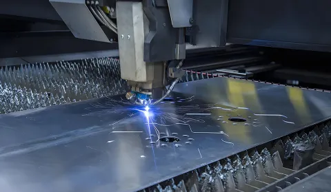 Was ist Blechfertigung?